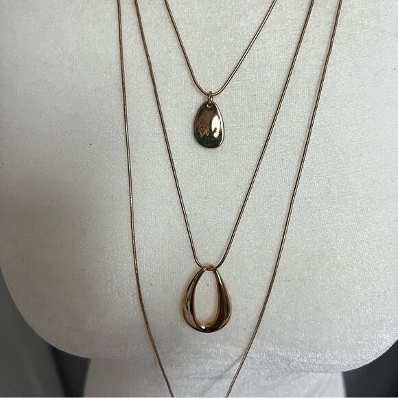 🍭4/$20 New Nordstrom 14th & Union Three Layer Gold Tone Pendant Necklace - Picture 7 of 8